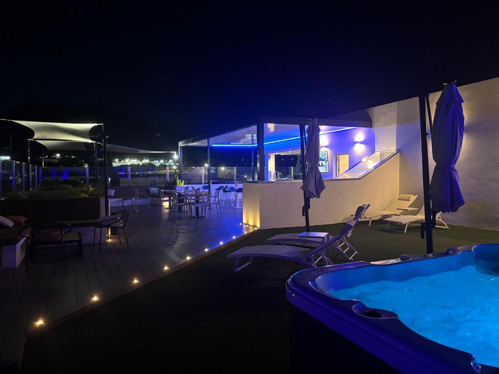 Daos Suites & Terrace Marbellac Extérieur photo