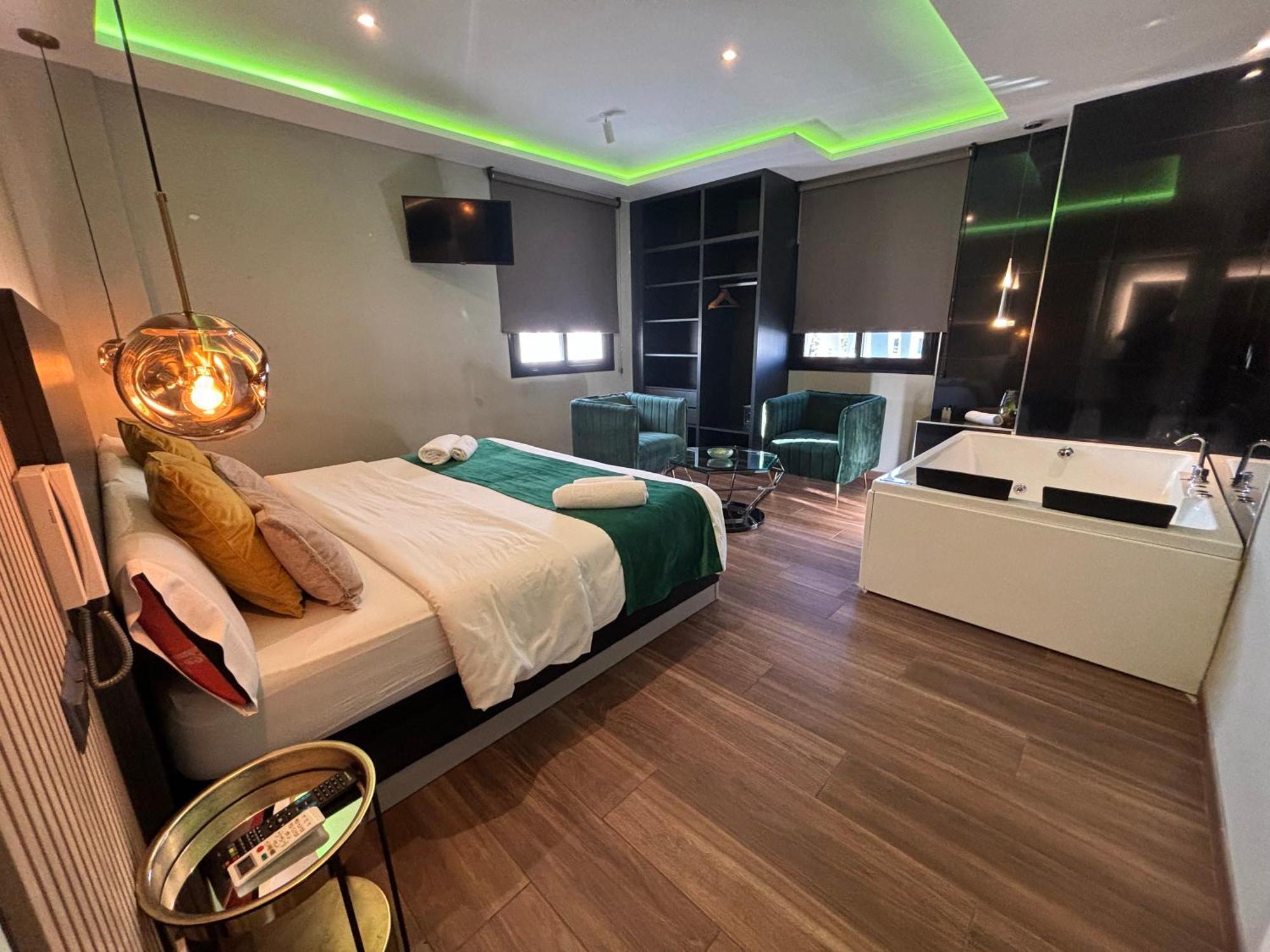 Daos Suites & Terrace Marbellac Extérieur photo